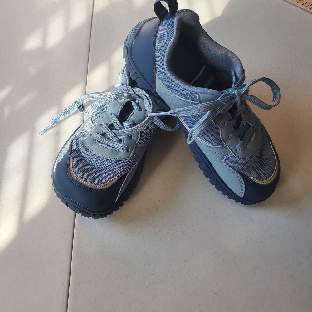 Hobibear Womens Blue low Top Lace Up Sneaker Size 7 Sports Athleisure Hiking